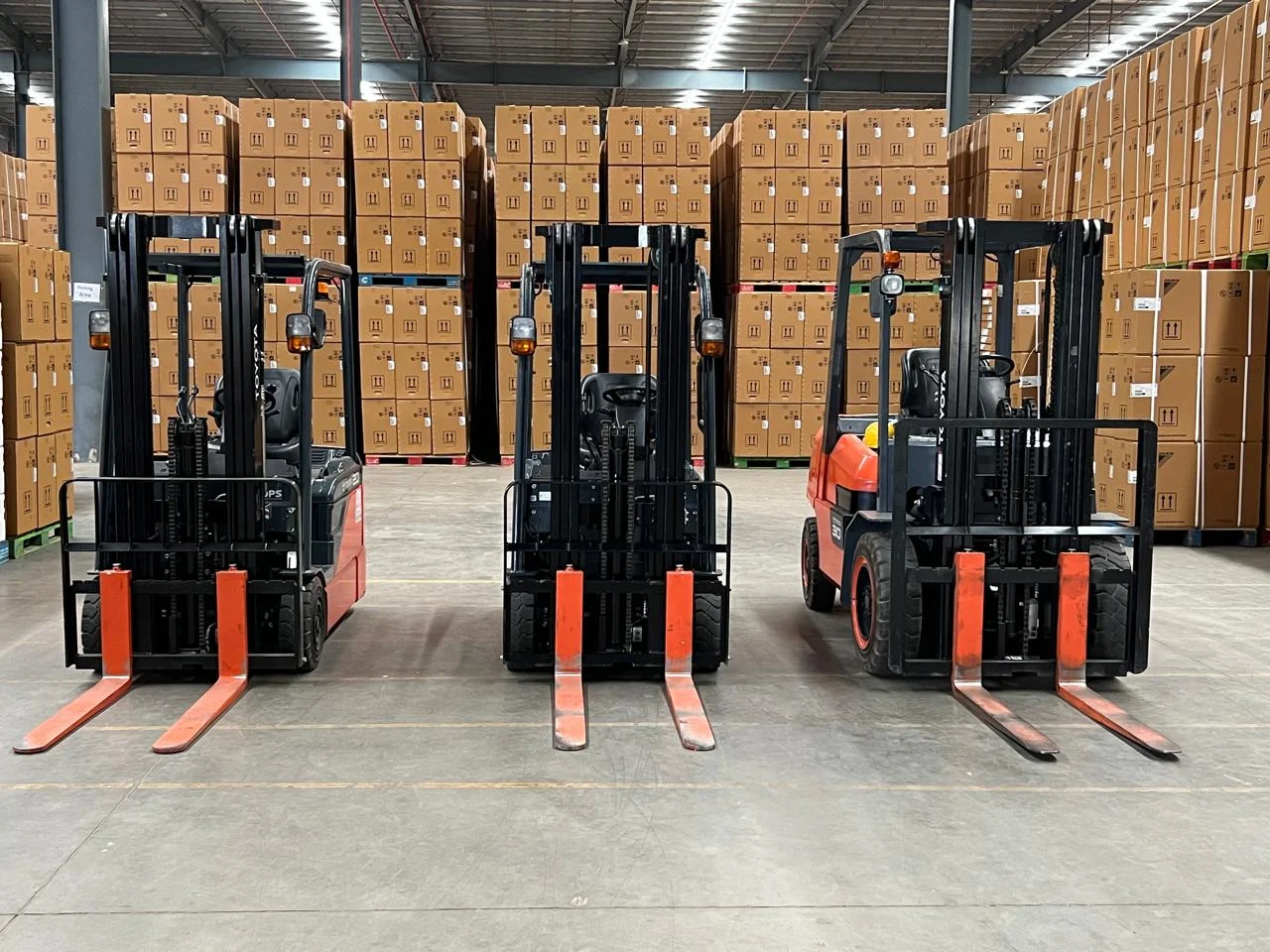 Forklift rental services in Delhi NCR