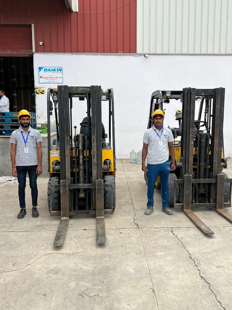 Industrial equipment lifting and machine shifting services